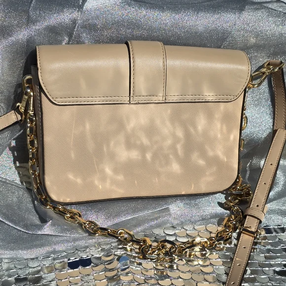 Michael Kors Carmen Medium Convertible Shoulder Crossbody Bag Buff Leather